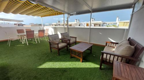 Atico Duplex Con Vistas — hotel in Canet D'en Berenguer