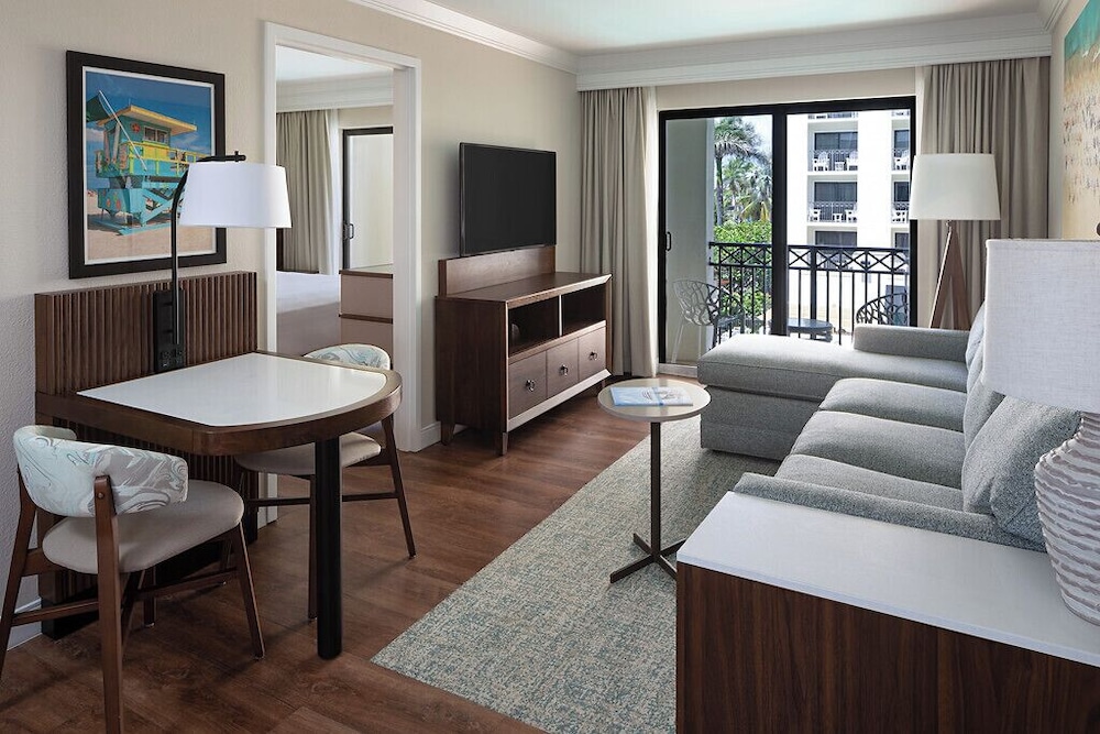 The Atlantic Suites on the Ave - photo 26