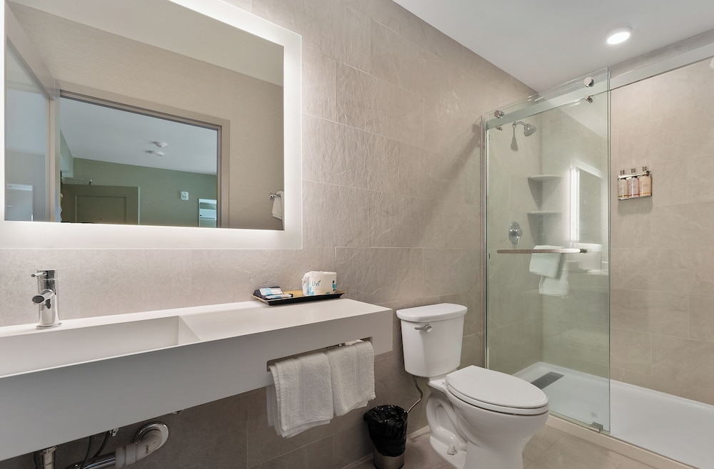 Oceanic Hotel - photo 30