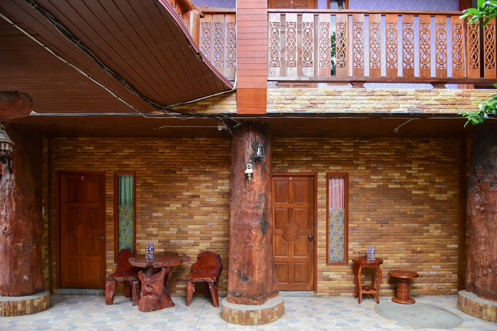 Ban Pak Montri Measot in Mae Sot, Thailand