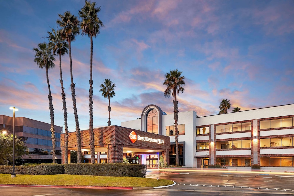 Best Western Plus Meridian Inn & Suites Anaheim Orange in Orange, United States