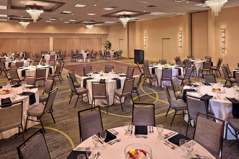 Courtyard by Marriott Philadelphia City Avenue - photo 28