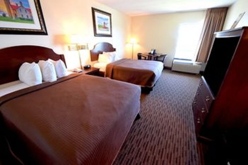 Fairview Beachfront Inn & Waterpark - photo 7