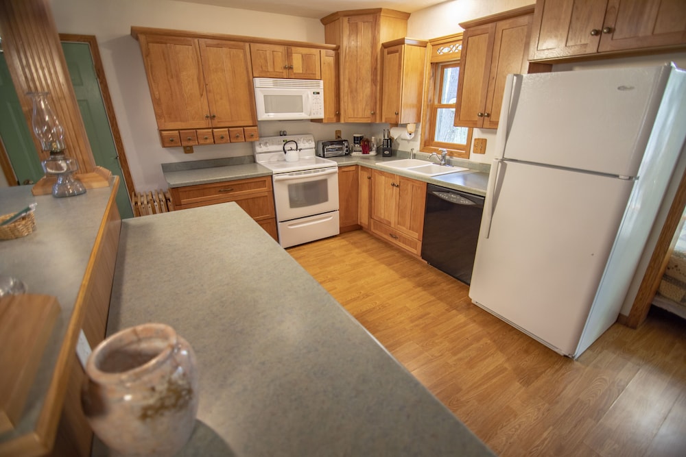 Coachlite Inn - photo 32
