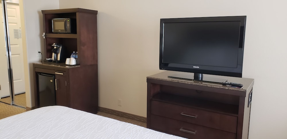 Hilton Garden Inn San Bernardino - photo 10