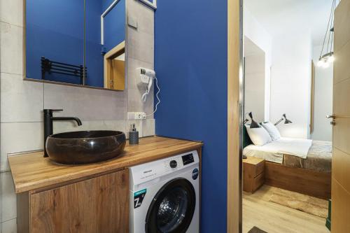 Stylish 1BR Apartment in Tbilisi By Wehost
