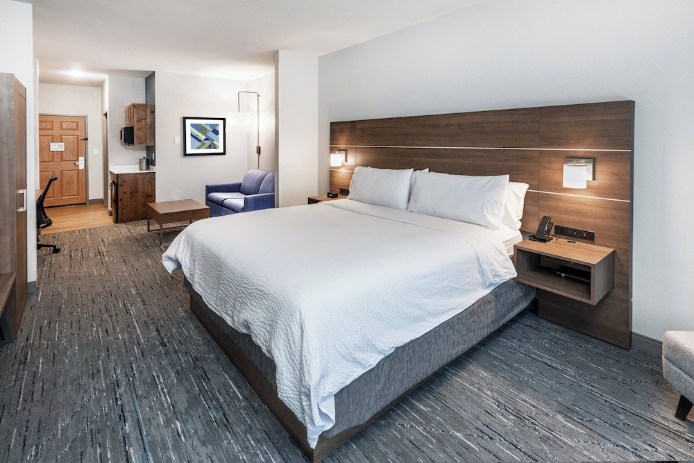 Holiday Inn Express & Suites Tulsa S Broken Arrow Hwy 51 by IHG - photo 15