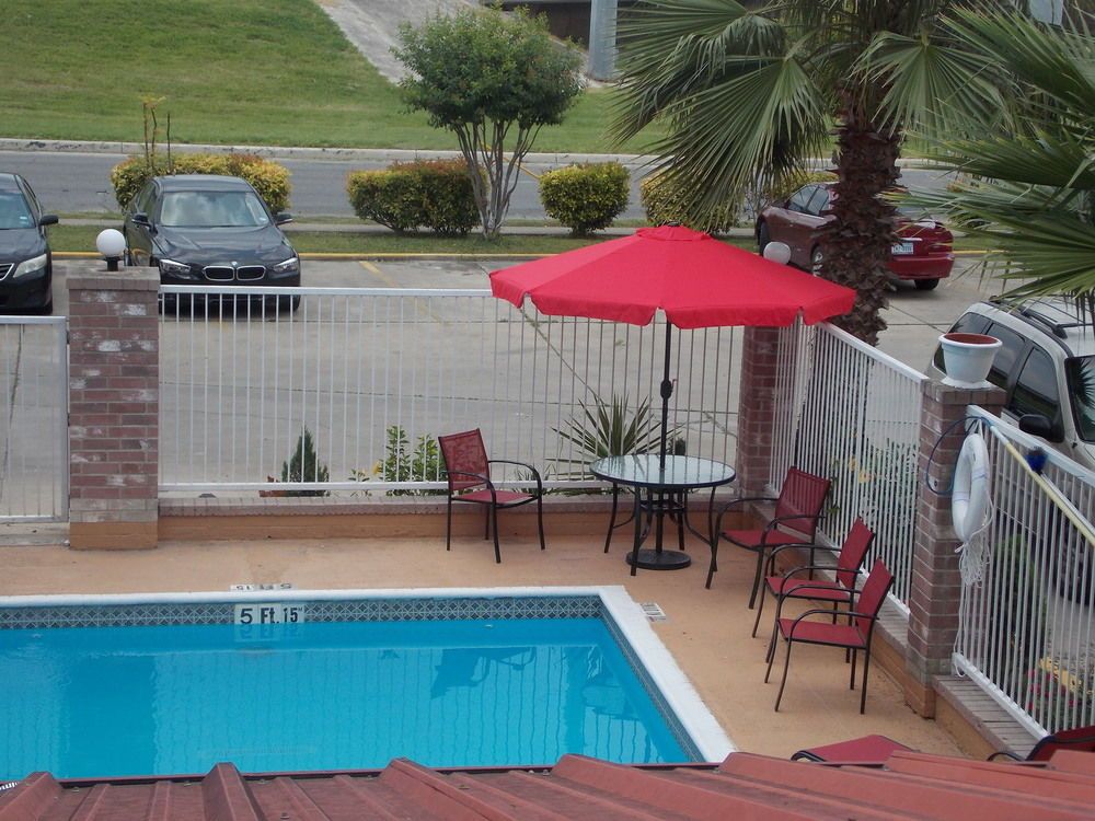 Travelodge San Antonio Downtown - photo 3