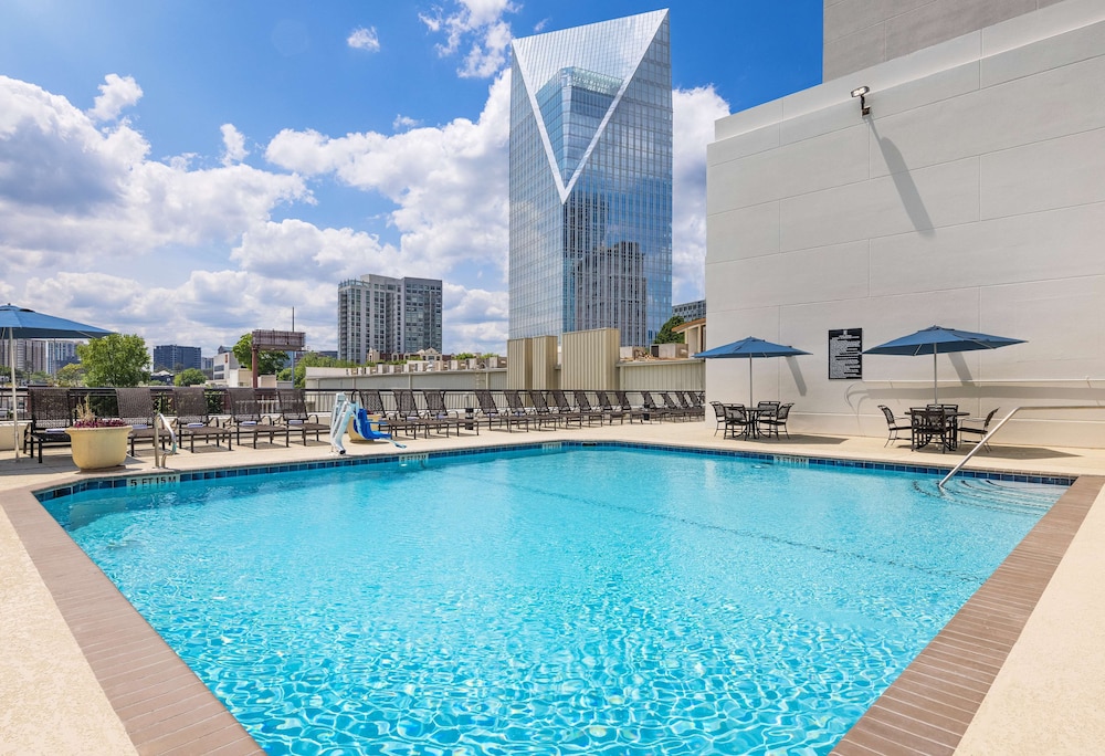 Embassy Suites by Hilton Atlanta Buckhead - photo 33