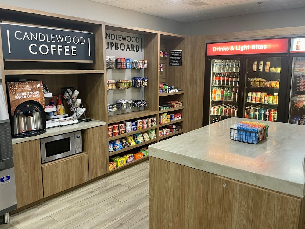 Candlewood Suites Tuscaloosa by IHG - photo 59