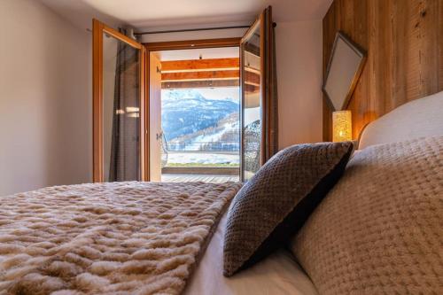 Appartement Abela 10 Pers Domaine de Serre Chevalier — 4-Star Luxury Hotel in Saint-Chaffrey, France