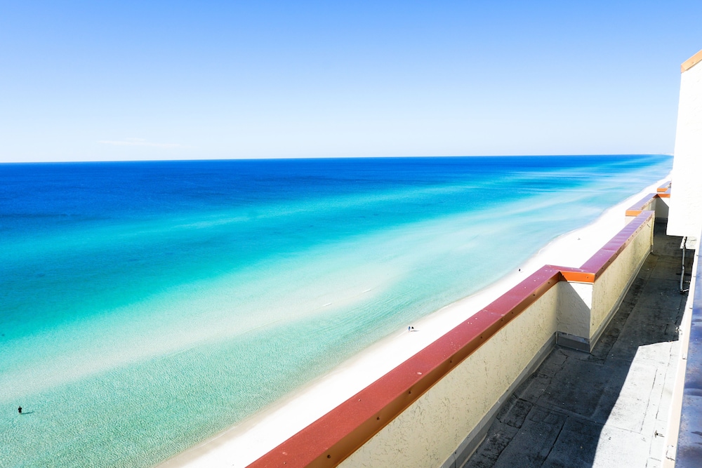 Landmark Holiday Beach - photo 30