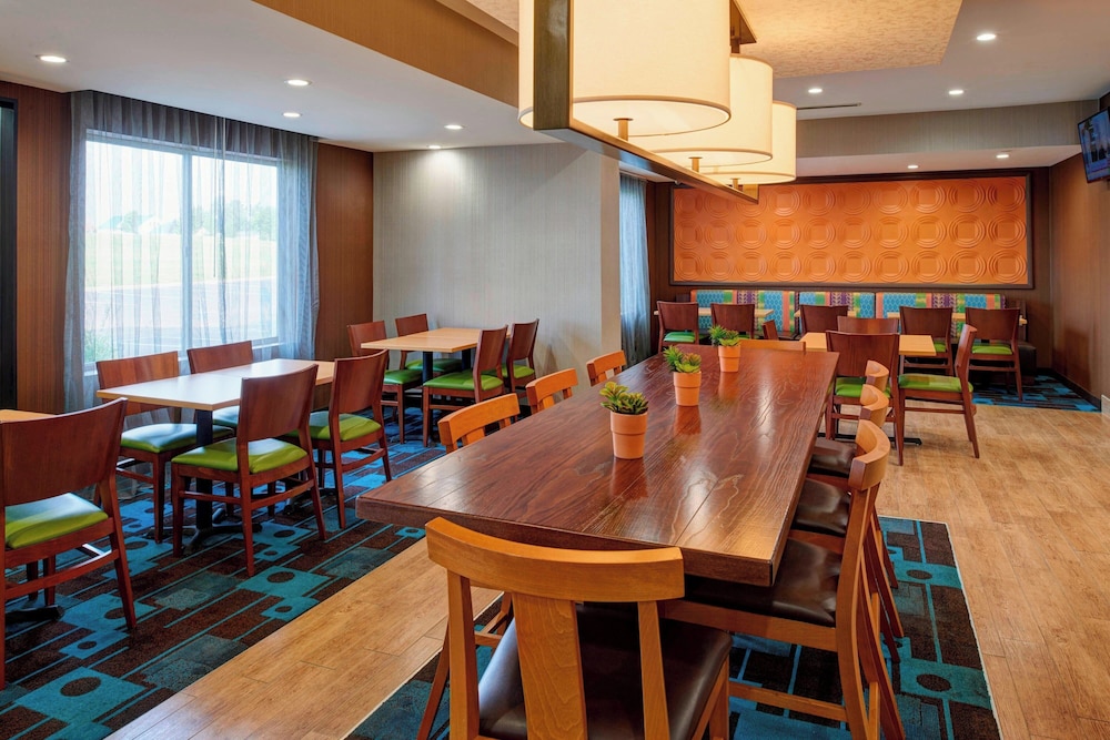 Fairfield Inn by Marriott Richmond - photo 17