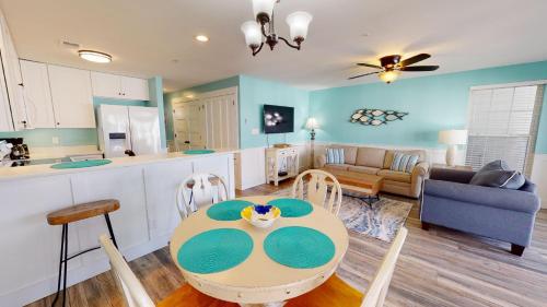 Sandpiper 204 by Tybee Vacation Rentals — 4-Star Luxury Hotel in Tybee Island, United States