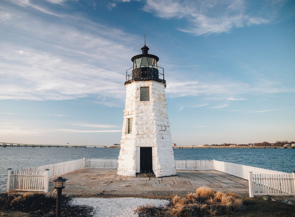 Newport Harbor Island Resort - photo 115