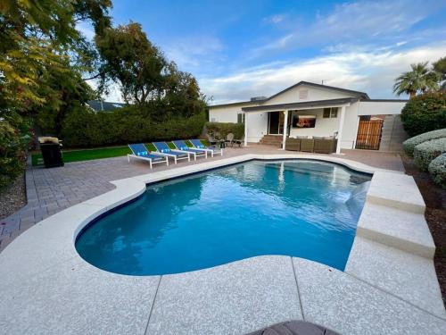 Casa Gia Quiet Luxury Biltmore Area Heated Pool — 4-Star Luxury Hotel in Phoenix, United States