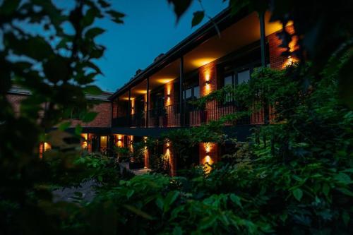 Urban Apartments 116
