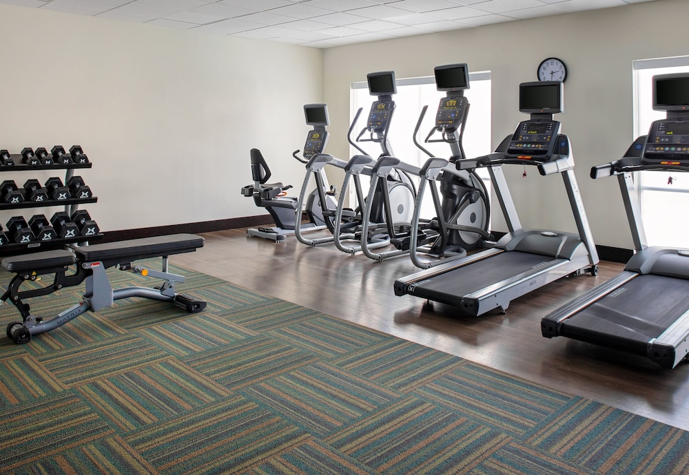 Holiday Inn Express and Suites El Paso North by IHG - photo 21