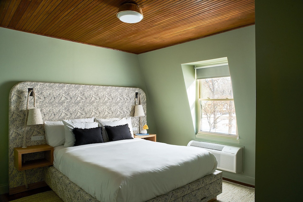 The Neighborhood Hotel Grand Beach - photo 15
