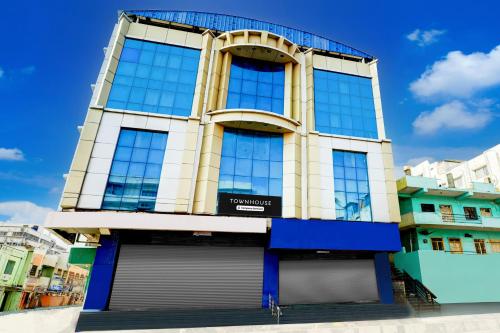 Naveed Residency in Anantapur, India