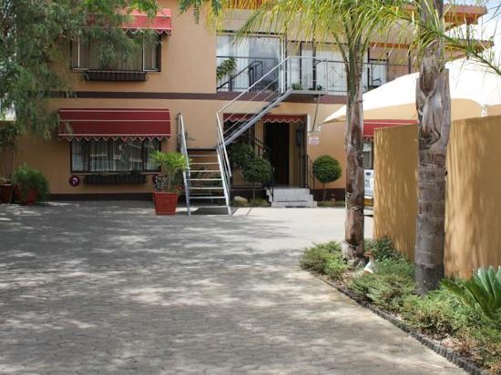 Hotel Etambi Garni — Windhoek — photo 2