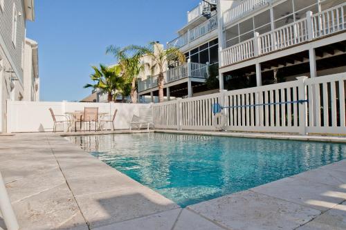 Officer's View at Captain's Row - carbon neutral hotel in Tybee Island