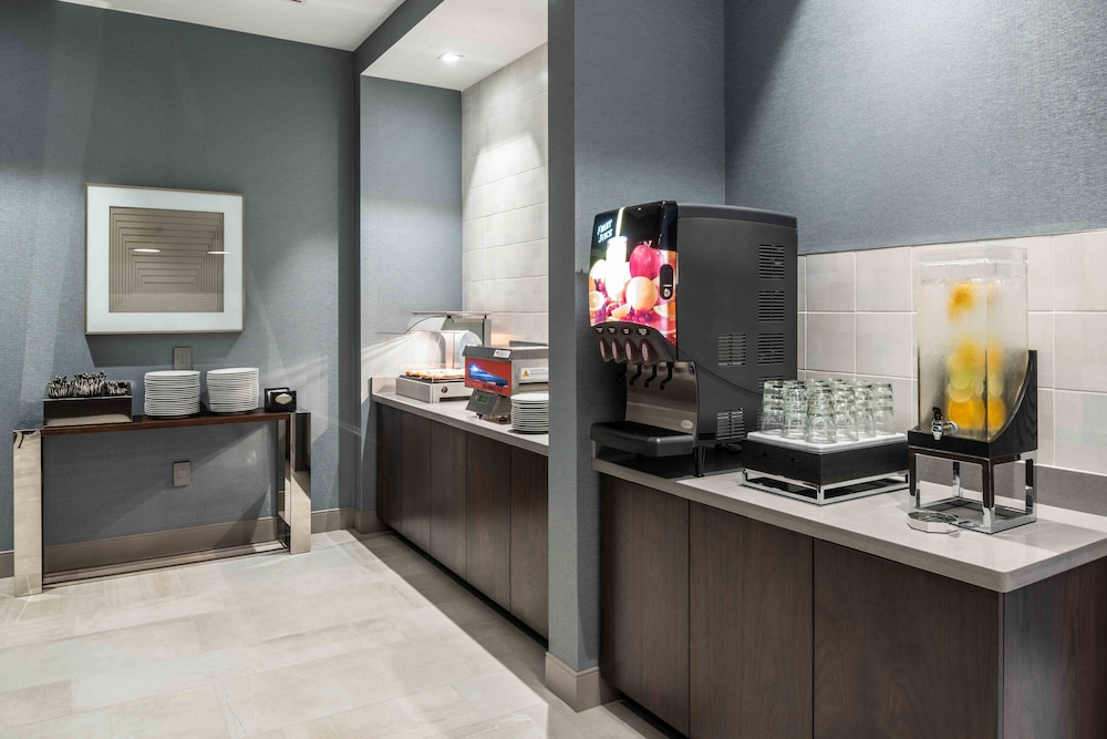 Staybridge Suites Boston Quincy by IHG - photo 24