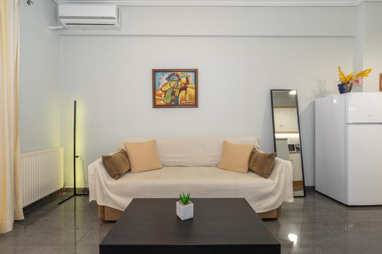 Renovated Lovely Apt Next To Marina Flisvos — 4-Star Luxury Hotel in Palaio Faliro, Greece