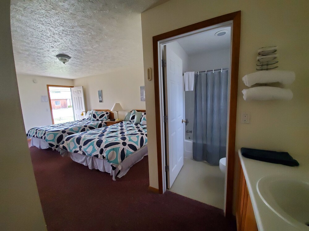 Athol Motel - photo 8