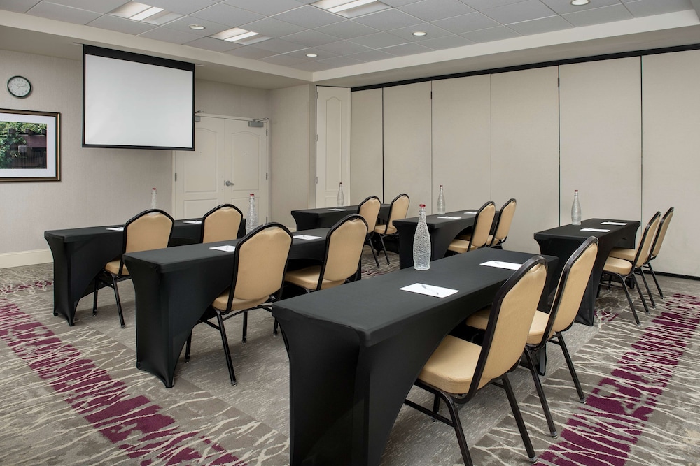 Hilton Garden Inn Knoxville West Cedar Bluff - photo 36