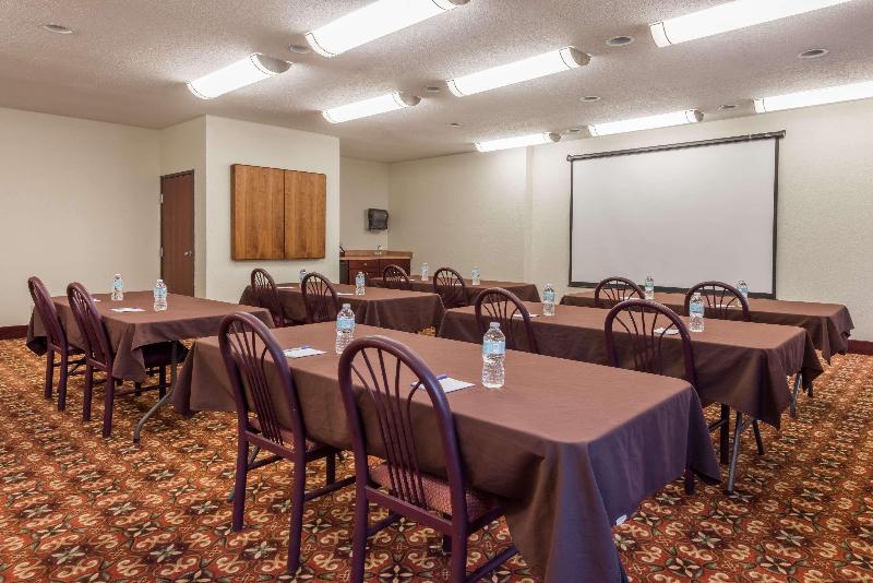 Seasons Inn and Suites Highland - photo 24
