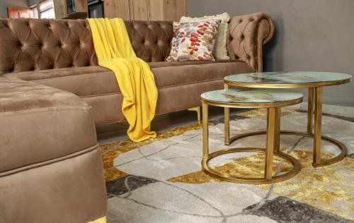 Luxuryo - carbon neutral hotel in Zeerust