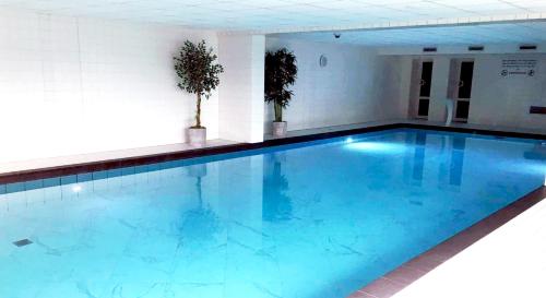 Strandhochhaus J12 — 4-Star Luxury Hotel in Cuxhaven, Germany