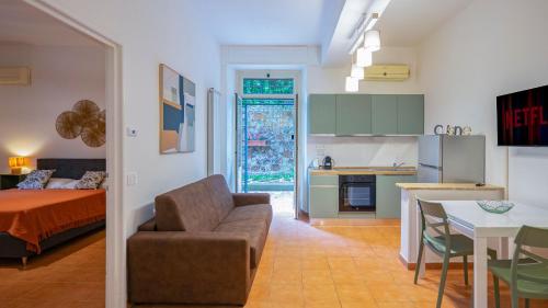 EasyTopStay San Pietro Apartment with Courtyard — 4-Star Luxury Hotel in Rome, Italy