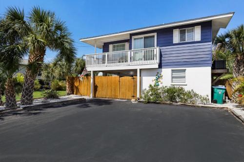 Sunny Daydream West in Bradenton Beach, United States