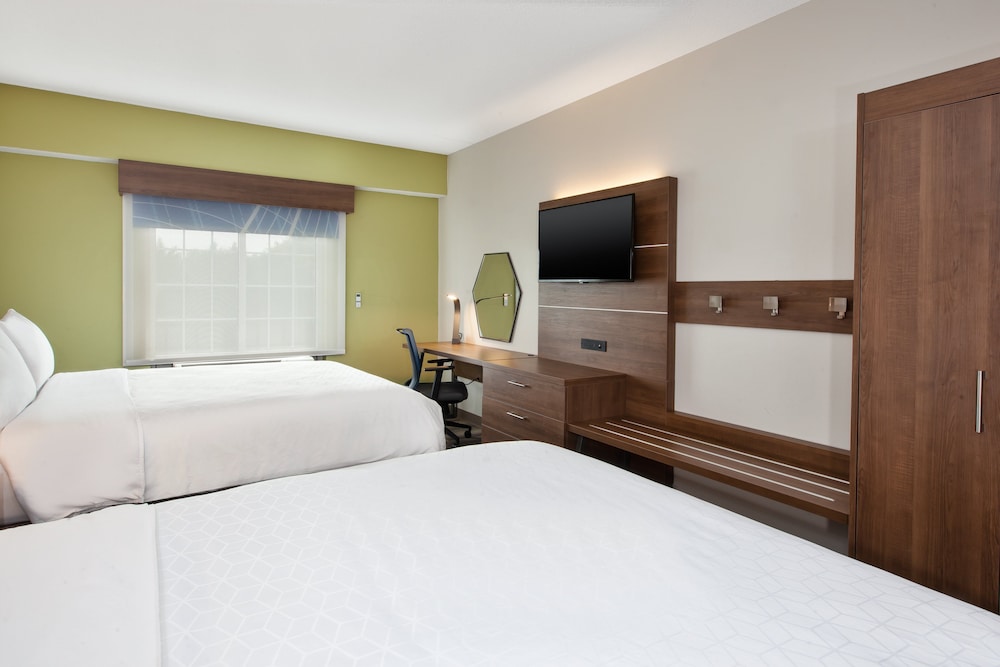 Holiday Inn Express Hotel & Suites Warrenton by IHG - photo 8