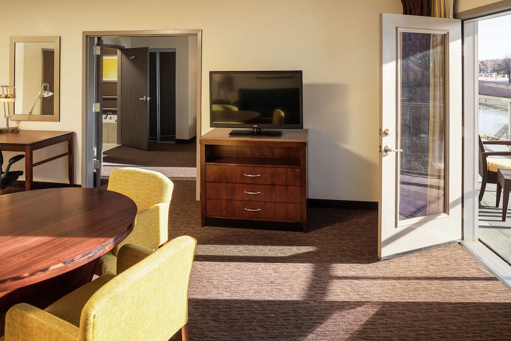 Hilton Garden Inn Sioux Falls Downtown - photo 24