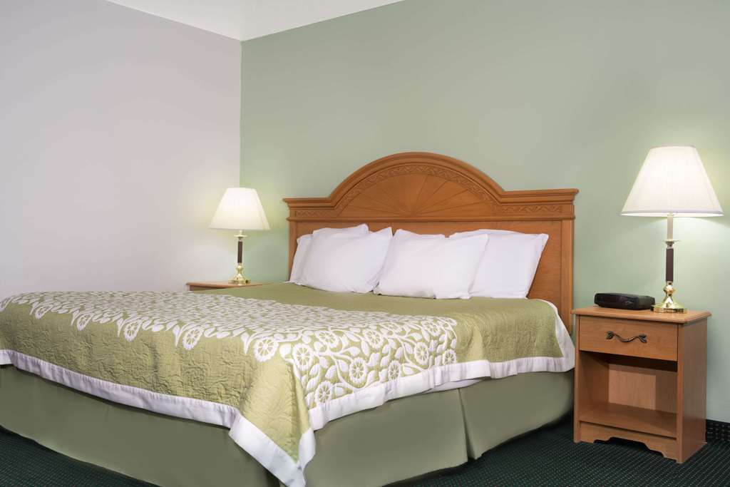 Days Inn by Wyndham St Cloud - photo 13