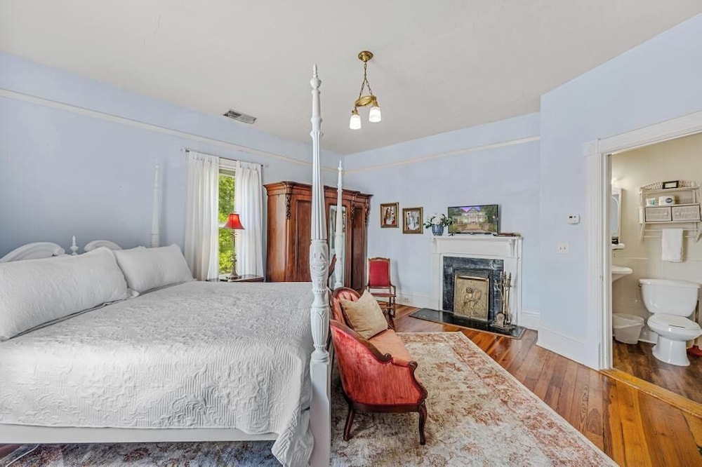 The Veranda Historic Inn - photo 17