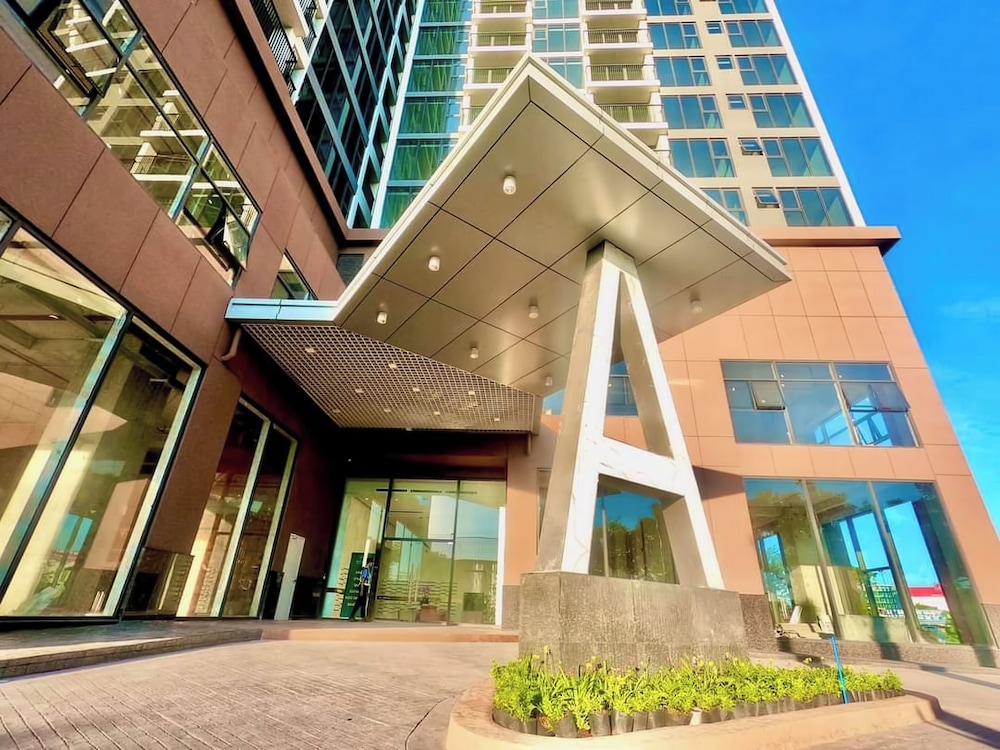 Eco Green Saigon Free Gym & Pool — 4-Star Luxury Hotel in Ho Chi Minh City, Vietnam