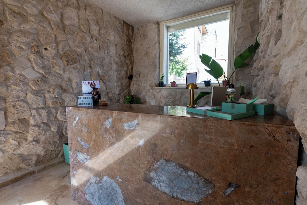 Be Still Alexa Smart Luxury Escape Adults Only — Uerguep — photo 2
