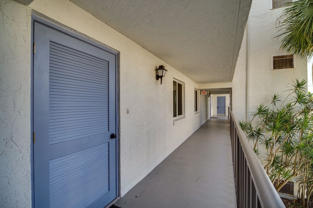 Sunny Fort Pierce Resort Condo w Beach Access - photo 27