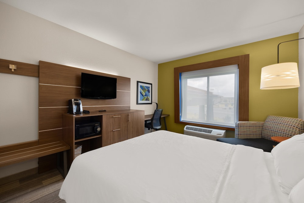 Holiday Inn Express Hotel & Suites Limon I 70 by IHG - photo 12
