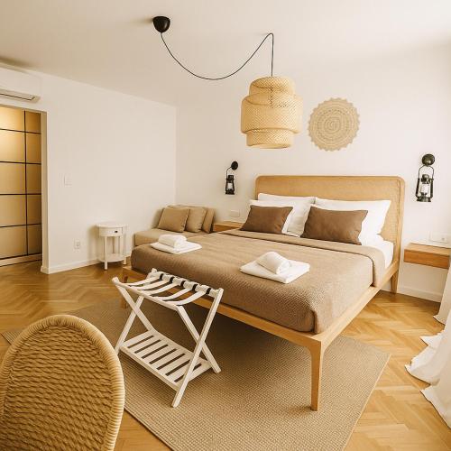 Stone House 4M Premium Old Town Escape by the Sea with 3 Ensuites & Rooftop terrace — 5-Star Luxury Hotel in Pag, Croatia