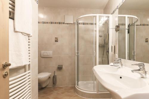 Residence Kronenwirt — 4-Star Luxury Hotel in Parcines, Italy