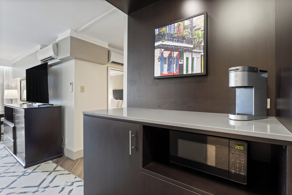 Crowne Plaza Executive Center Baton Rouge by IHG - photo 48