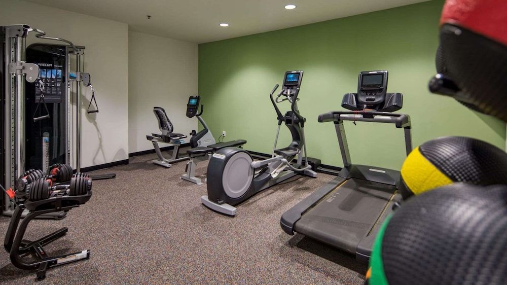 Uptown Suites Extended Stay Tampa FL Riverview - photo 13