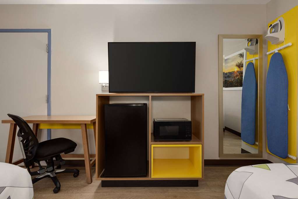 Days Inn by Wyndham Covington - photo 15