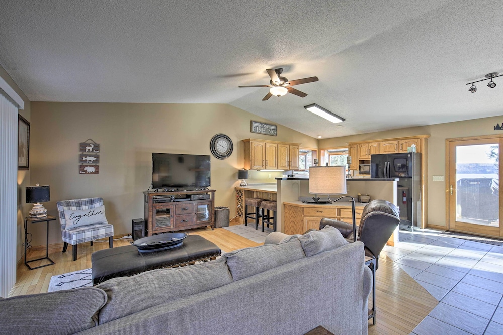 Secluded Lakehouse with Private Dock and Serene Views — hotel in Iron River