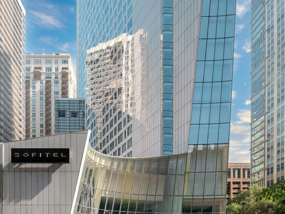 Sofitel Chicago Magnificent Mile in Chicago, United States